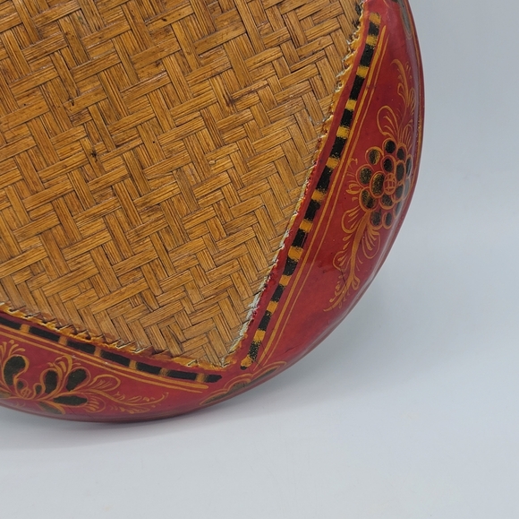 Hand-Painted Chapati Parat Basket Lacquered Woven Lidded Storage India Vintage - Picture 10 of 15